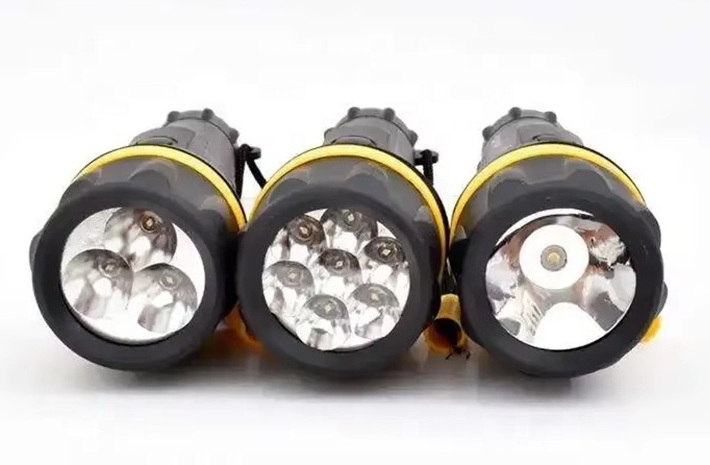 waterproof-flashlight-solas-approved-marine-morse-signal.jpg
